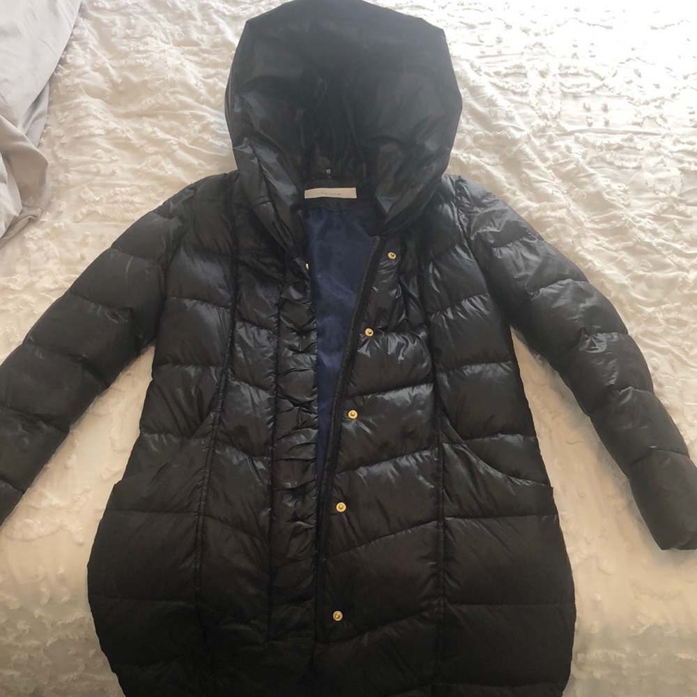 T Tahari black, down lightweight puffer coat